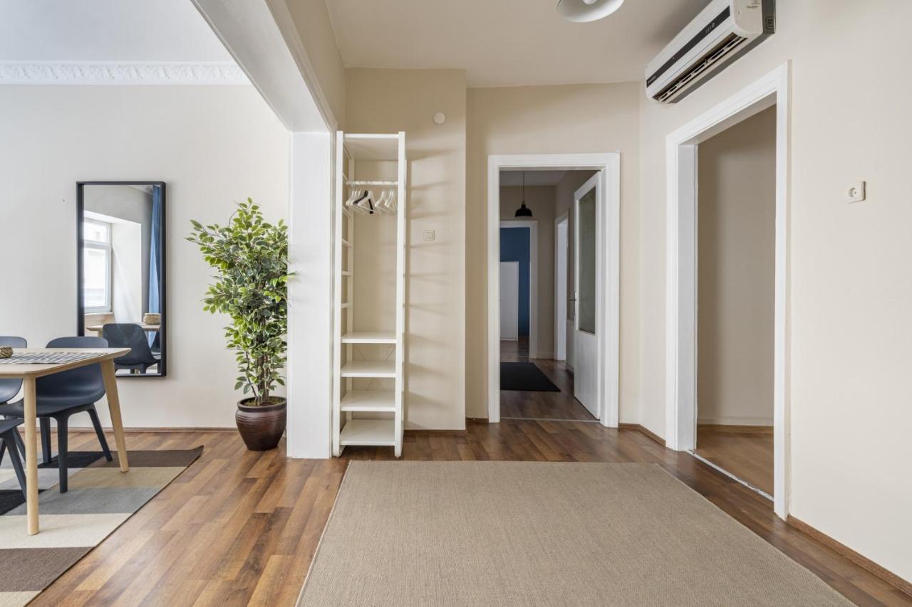 Modern Flat Near Popular Attractions In Beyoglu Leilighet Istanbul Eksteriør bilde